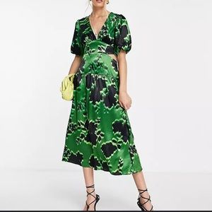 Topshop women’s dress size 6 green and black in great condition